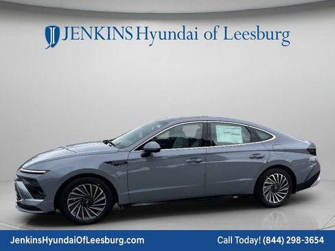 New 2026 Hyundai Sonata Limited FWD image 10