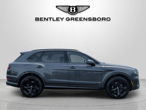 Used 2022 Bentley Bentayga AWD/4WD image 15