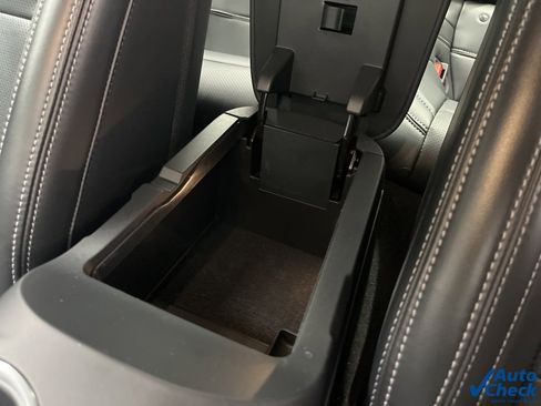 Used 2024 Ford Mustang GT Premium image 26