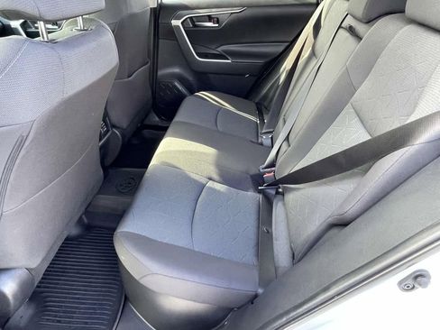 Used 2022 Toyota RAV4 XLE image 13