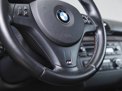 Used 2011 BMW 1 Series M image 38