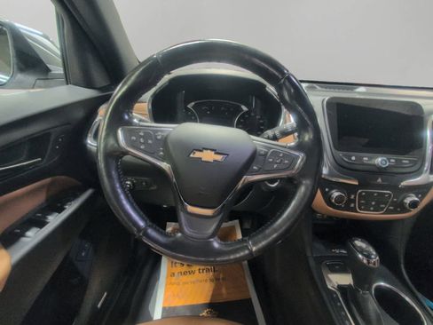 Used 2020 Chevrolet Equinox Premier image 12