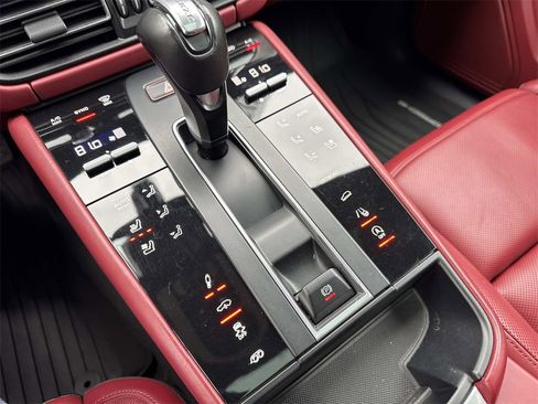 Used 2023 Porsche Macan GTS image 25