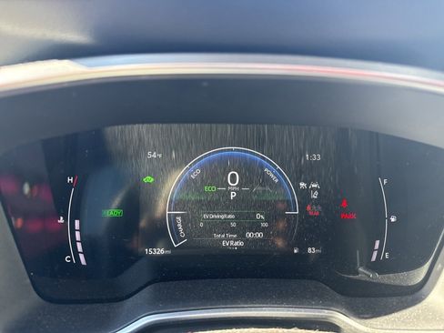 Used 2024 Toyota Corolla Cross XSE image 2