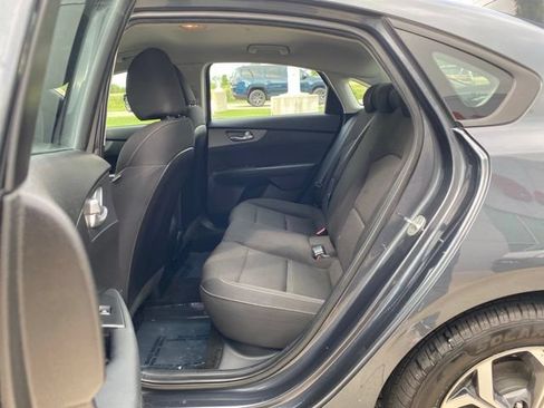 Used 2019 Kia Forte LXS FWD image 25