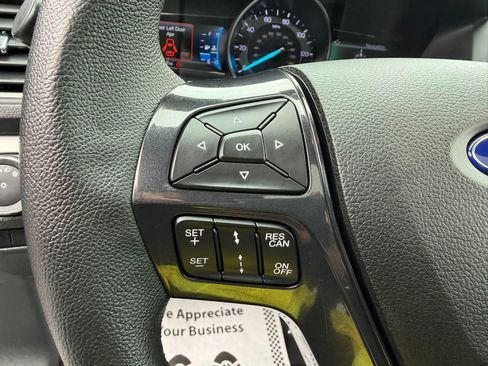 Used 2018 Ford Explorer XLT w/ Equipment Group 202A AWD/4WD image 23