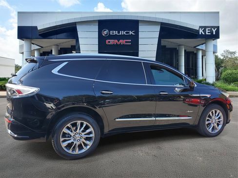 Certified 2023 Buick Enclave Avenir image 4