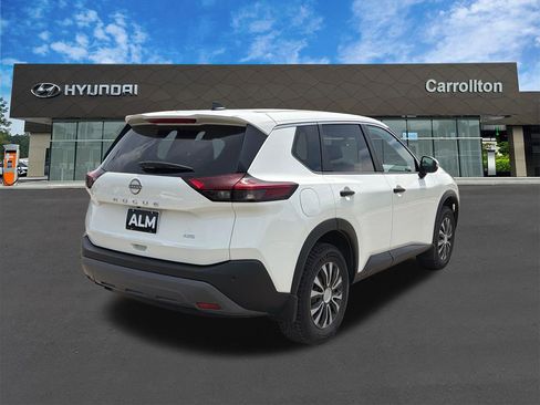 Used 2022 Nissan Rogue S AWD/4WD image 5