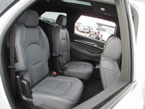 Certified 2023 Buick Enclave Essence w/ Experience Buick Package image 21