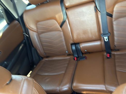 Used 2022 Nissan Pathfinder Platinum w/ Cargo Package AWD/4WD image 34