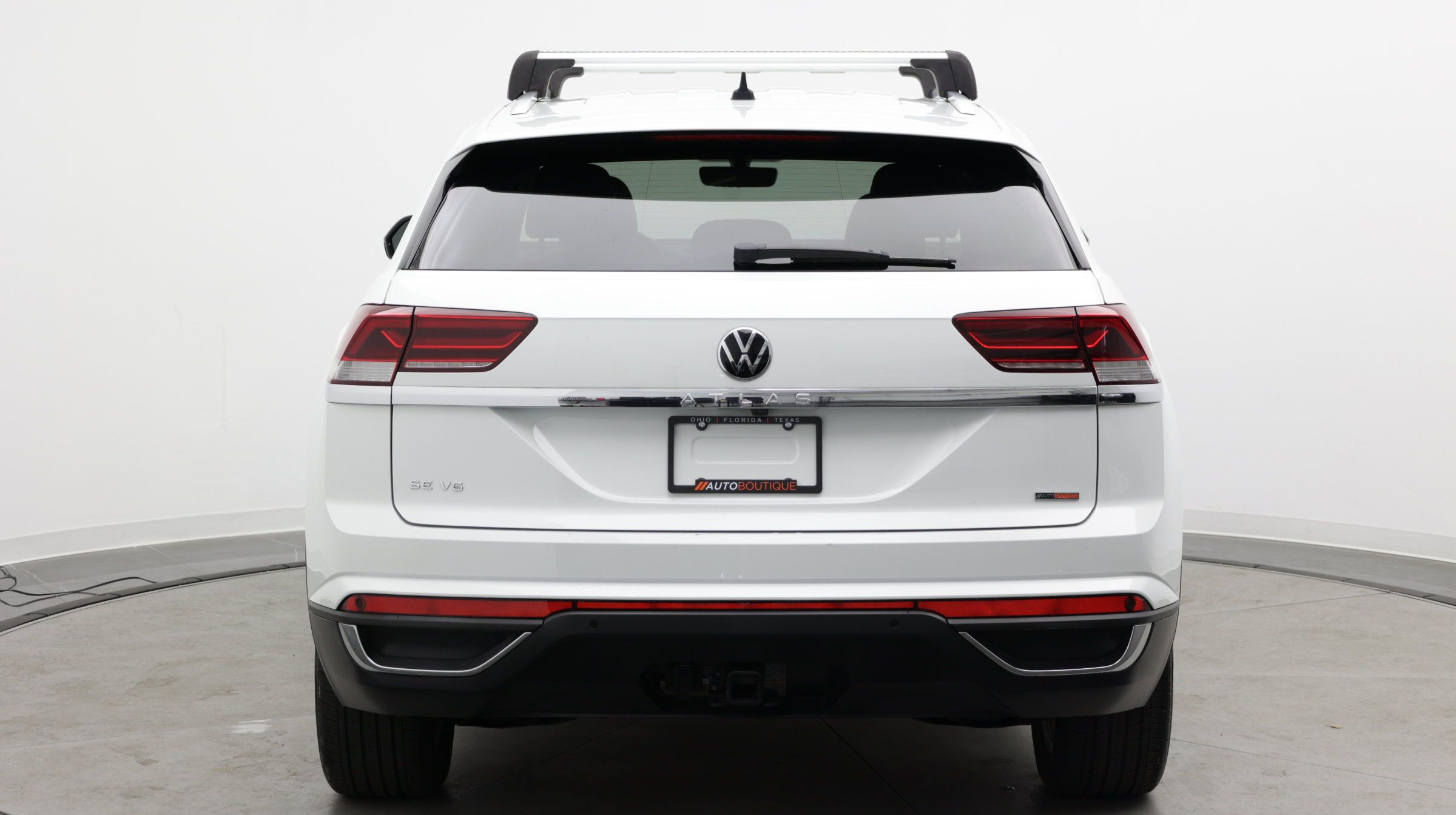 Used 2023 Volkswagen Atlas Cross Sport SE FWD image 6