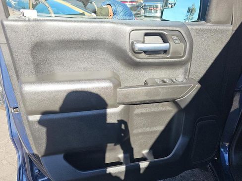 Used 2021 Chevrolet Silverado 1500 Custom image 17