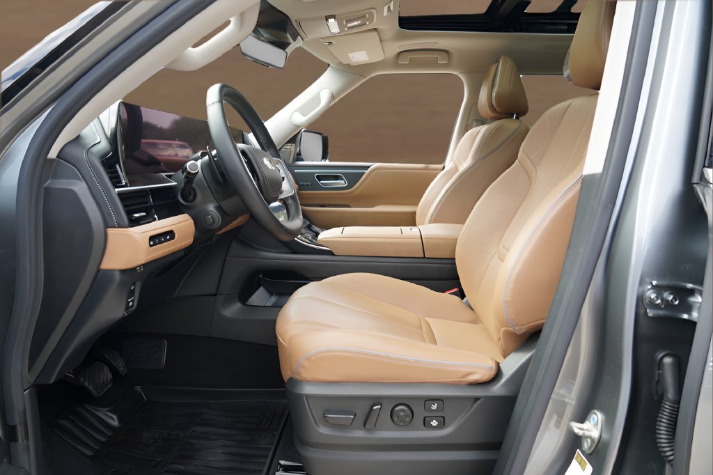 Used 2025 INFINITI QX80 Sensory w/ Exterior Package AWD/4WD image 10