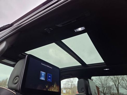 Used 2023 Cadillac Escalade Sport image 25