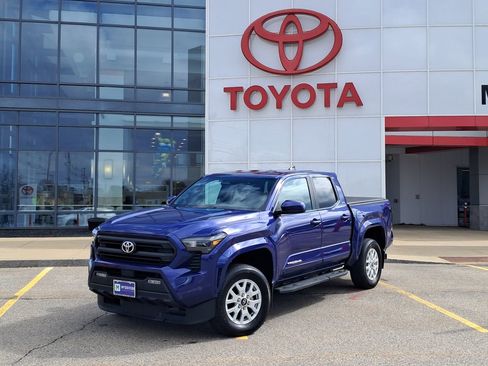 Used 2024 Toyota Tacoma SR5 image 1