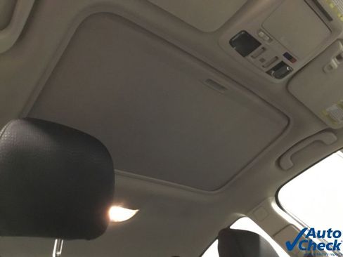 Used 2016 Subaru Legacy 2.5i Premium image 38