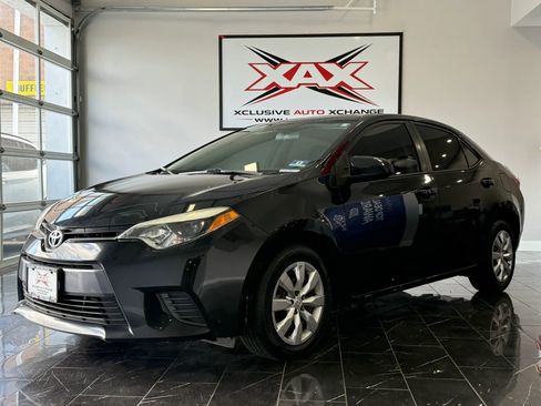 Used 2016 Toyota Corolla LE FWD image 3