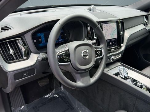 Certified 2024 Volvo XC60 B5 Ultimate AWD/4WD image 4