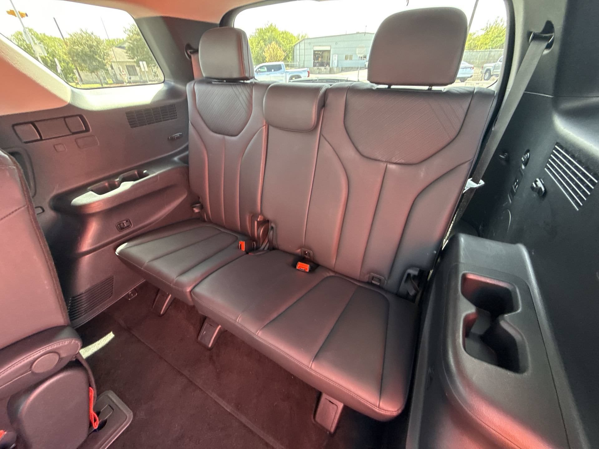 Used 2025 Hyundai Palisade SEL AWD/4WD image 25