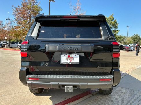 Used 2025 Toyota 4Runner SR5 RWD image 7