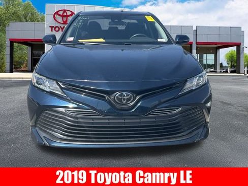 Used 2019 Toyota Camry LE image 2