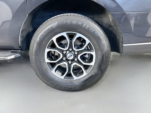 Used 2023 Ford Expedition Max XLT AWD/4WD image 33