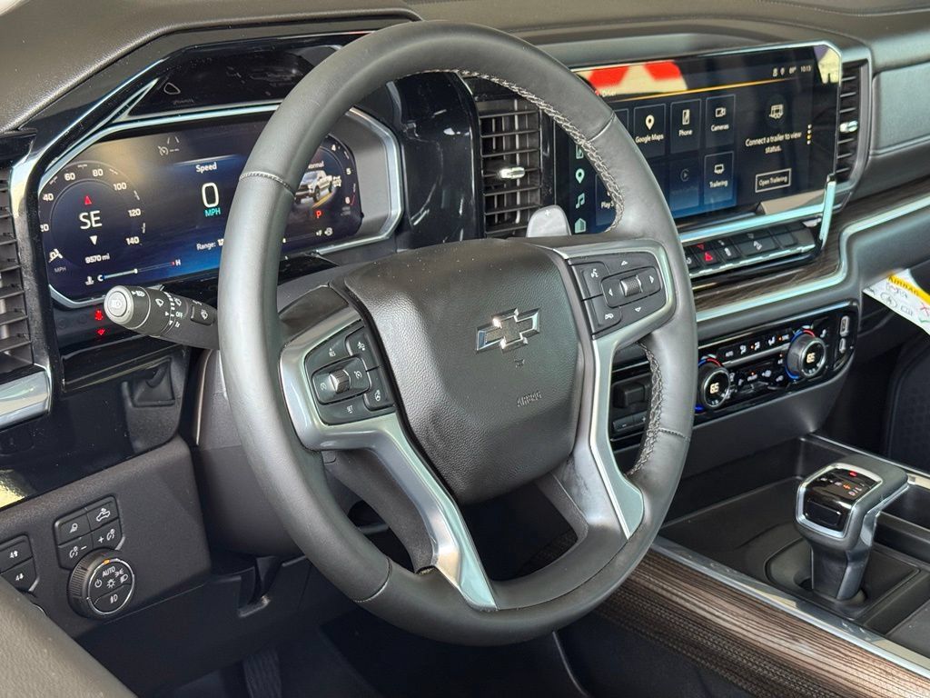 Used 2026 Chevrolet Silverado 1500 LT Trail Boss w/ Safety Package AWD/4WD image 21