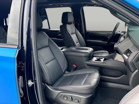 Used 2024 Chevrolet Tahoe RST w/ Luxury Package RWD image 9