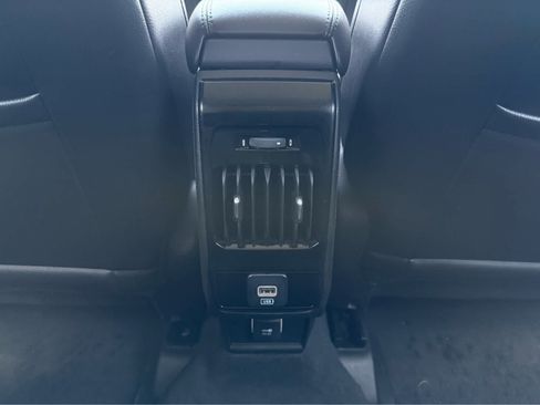 Used 2022 Jeep Compass Latitude w/ Sun and Sound Group AWD/4WD image 28