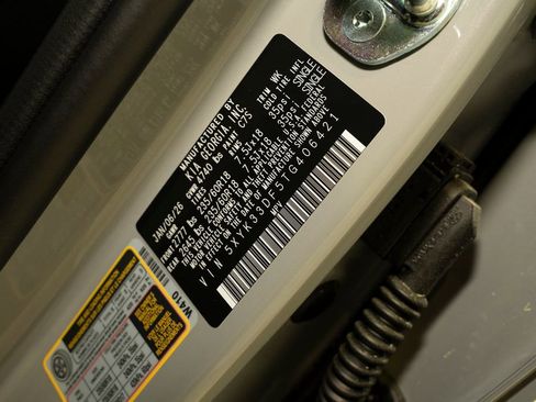 New 2026 Kia Sportage EX FWD image 21