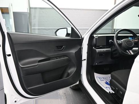 Used 2024 Hyundai Kona SEL AWD/4WD image 10