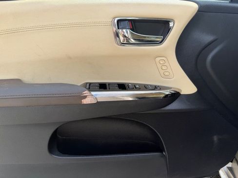 Used 2014 Toyota Avalon XLE Touring FWD image 15