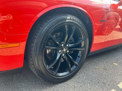 Used 2018 Dodge Challenger R/T w/ Blacktop Package RWD image 12