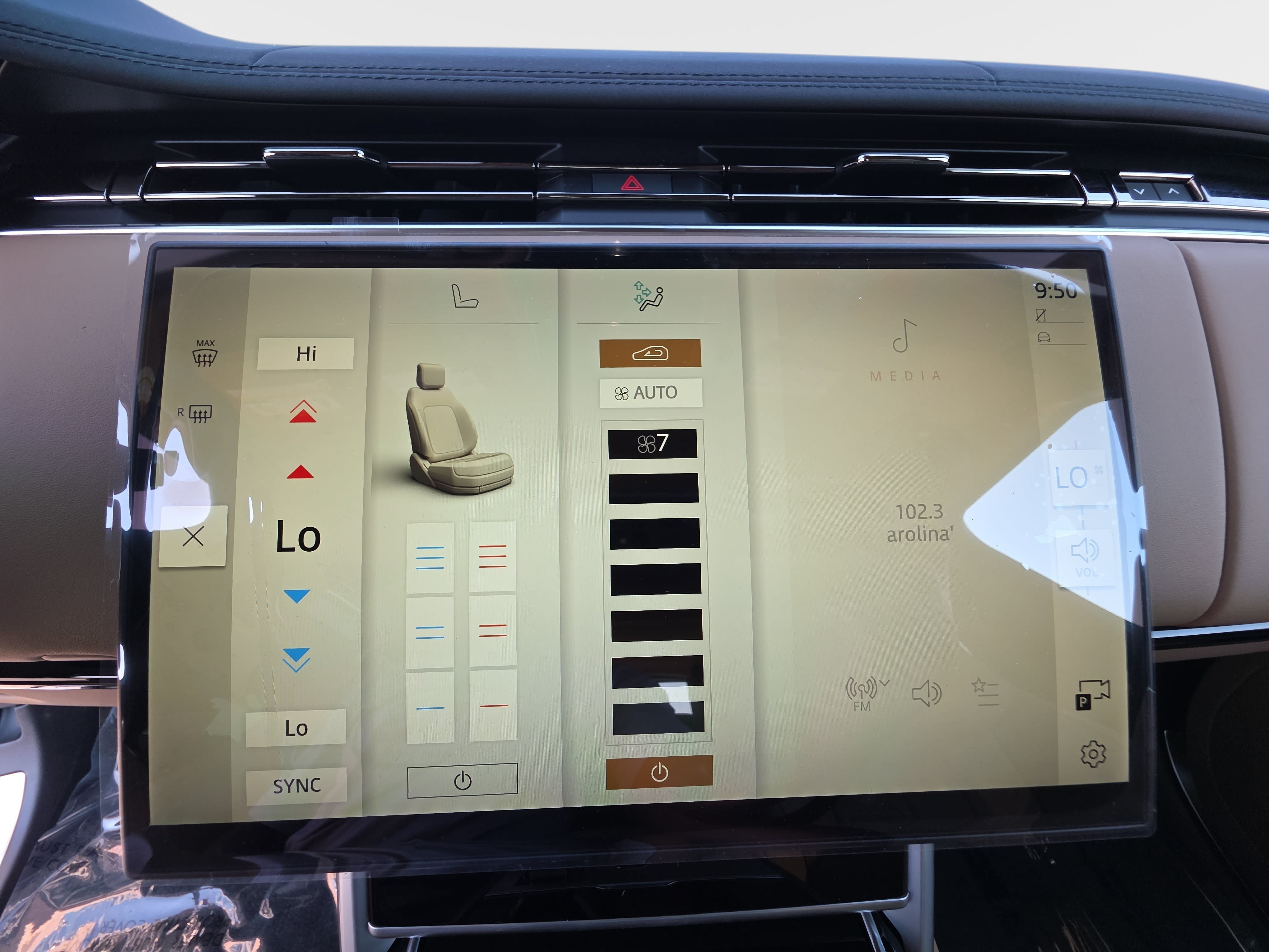 New 2026 Land Rover Range Rover SE AWD/4WD image 22