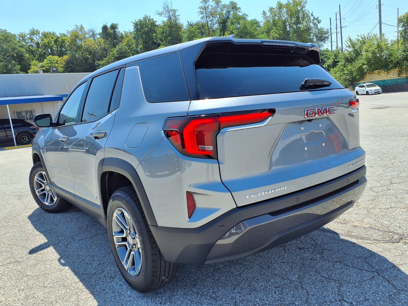 New 2027 GMC Terrain Elevation FWD image 20