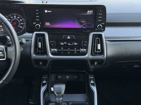Used 2022 Kia Sorento S image 15