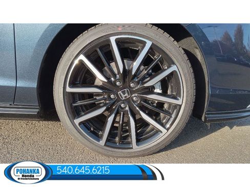 New 2025 Honda Accord Hybrid Touring image 9