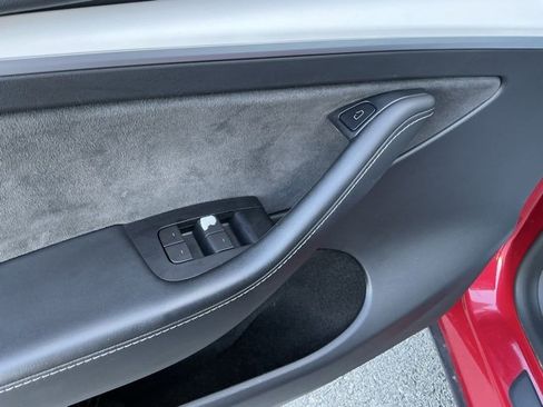 Used 2023 Tesla Model Y Long Range image 13