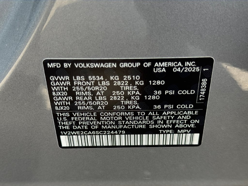 Used 2025 Volkswagen Atlas Cross Sport SE FWD image 26