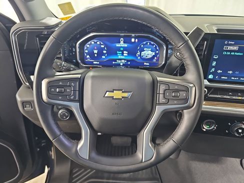 Certified 2023 Chevrolet Silverado 1500 LT image 19