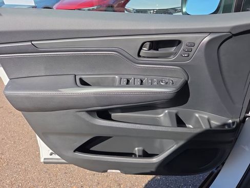 New 2026 Honda Odyssey EX-L image 9
