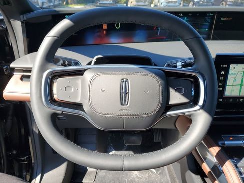 New 2026 Lincoln Nautilus Reserve image 23