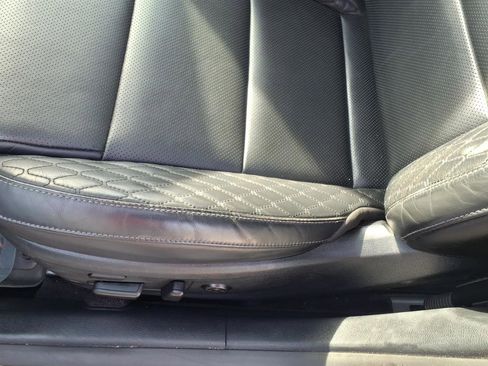 Used 2018 Kia Cadenza Limited image 8