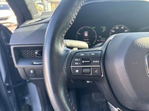 Used 2023 Honda CR-V Sport image 16