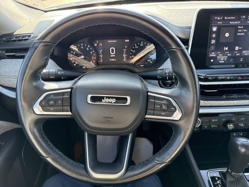 Used 2022 Jeep Compass Latitude w/ Convenience Group image 14