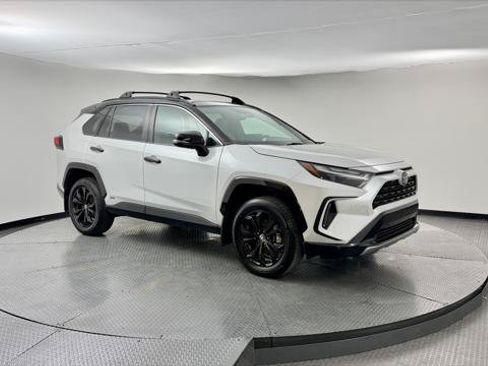 Used 2024 Toyota RAV4 XSE w/ Advanced Technology Package AWD/4WD image 11
