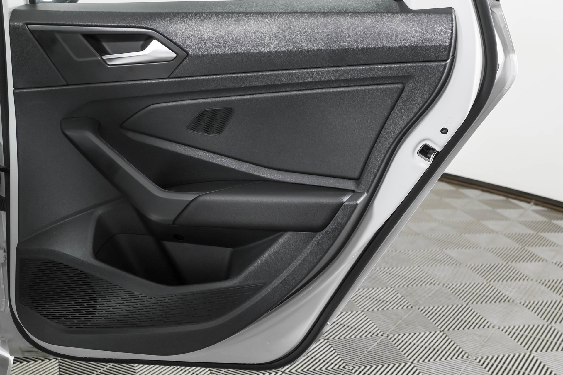 Used 2023 Volkswagen Jetta SE FWD image 42