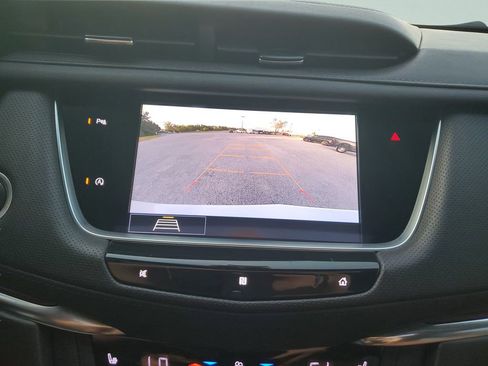 Used 2020 Cadillac XT5 Premium Luxury FWD image 18