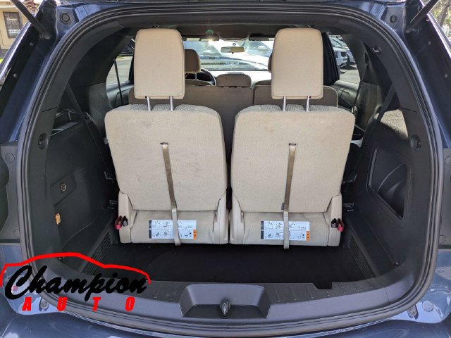 Used 2017 Ford Explorer XLT FWD image 15