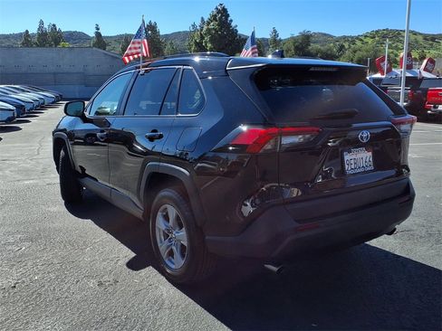 Certified 2022 Toyota RAV4 LE image 5